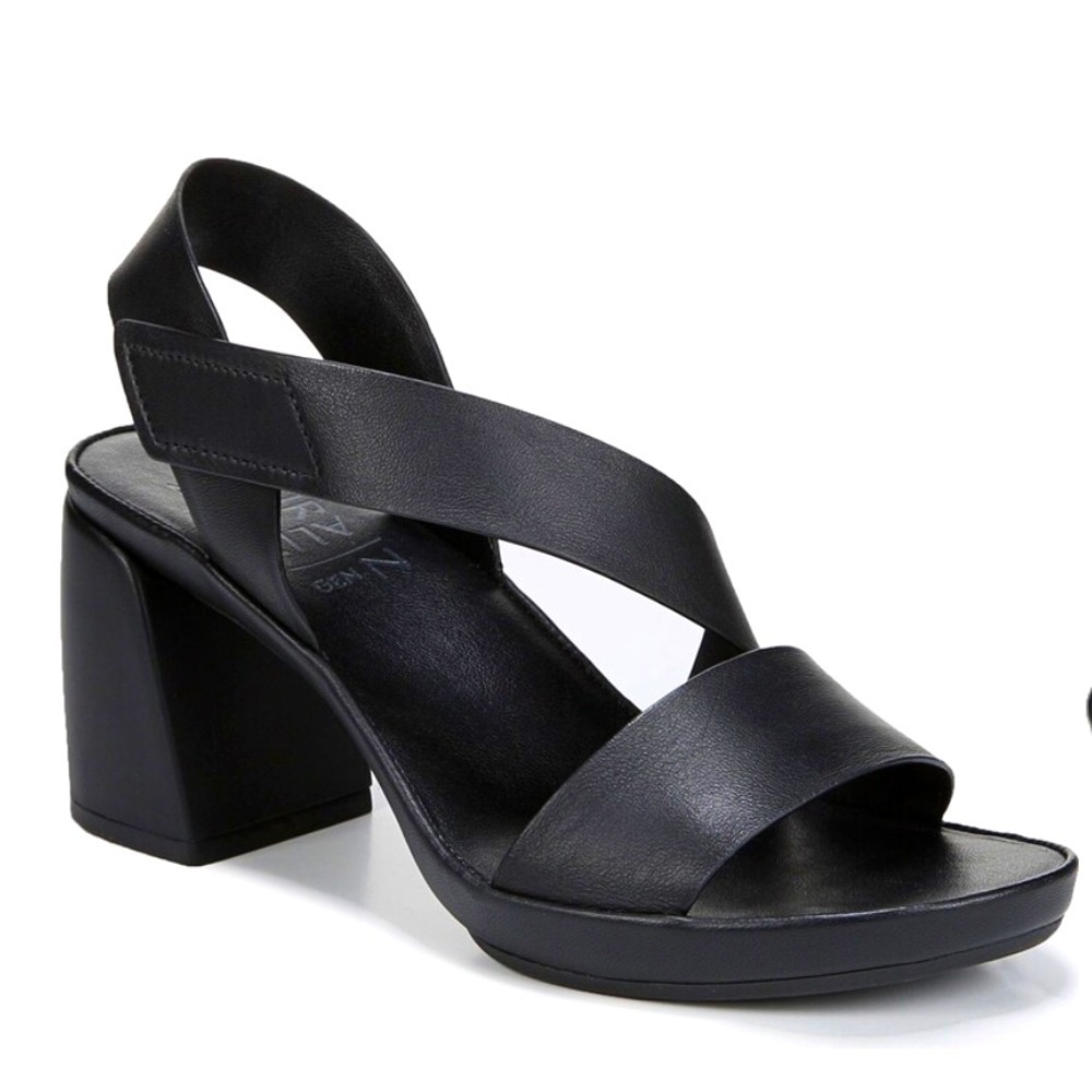 NATURALIZER Genn-Skip Womens Leather Ankle Strap Heels in black
